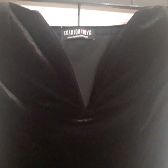 FASHION NOVA DRESS - Picture 2 of 3